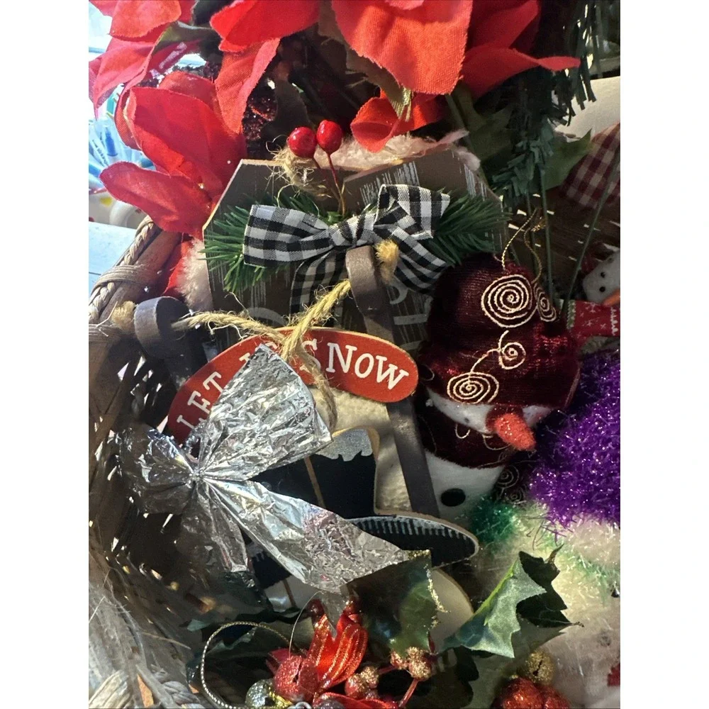 Christmas Craft Accents, Picks, Ornaments, Bells, Pine Cones For Crafts And Deco